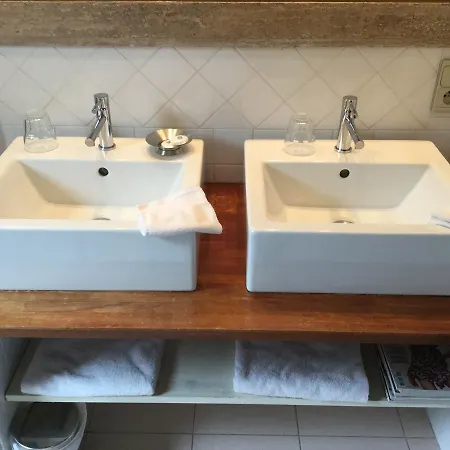 La Maison De Manon Frühstückspension Lamothe-Capdeville