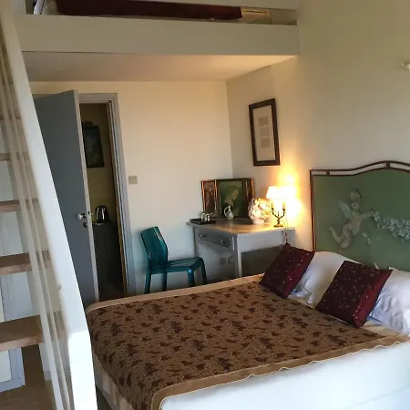 La Maison De Manon Frühstückspension Lamothe-Capdeville